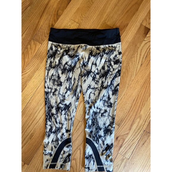 Lululemon Size 8 Run Inspire Crop Pants Great Granite Black Mojave Tan Athletic - Picture 3 of 4